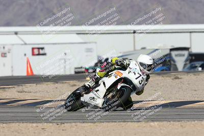 media/Jan-15-2026-Racers Edge (Thu) [[dfebeb70ab]]/2-A Group/Session 3 (Turn 16)/